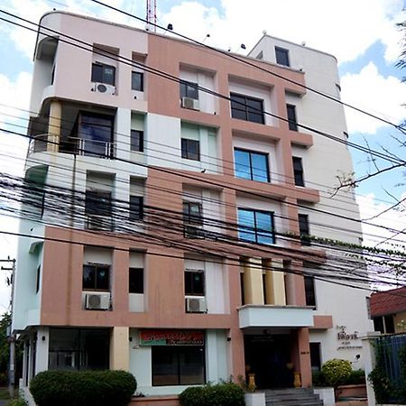 โรงแรมเฟื่องฟ้า พาเลซ บุรีรัมย์ ภายนอก รูปภาพ